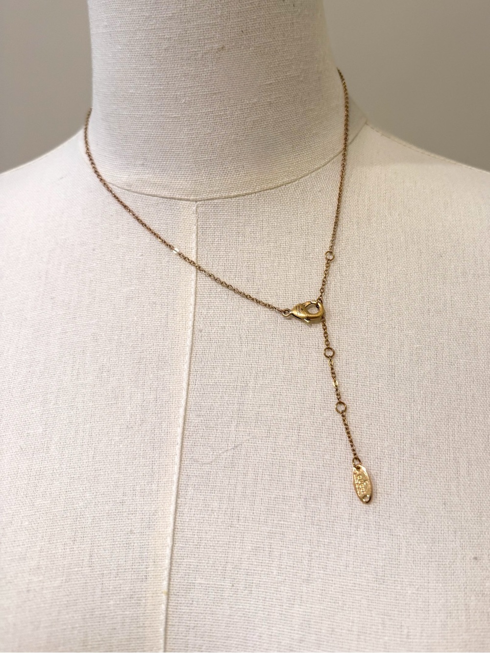 Three Authentic Gucci stacking Necklaces - Picture 5 of 9